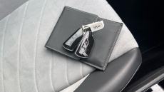 Volkswagen ID.3 150kW Family Pro Performance 58kWh 5dr Auto Electric Hatchback